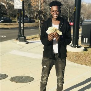 Meet your Posher, Amadou